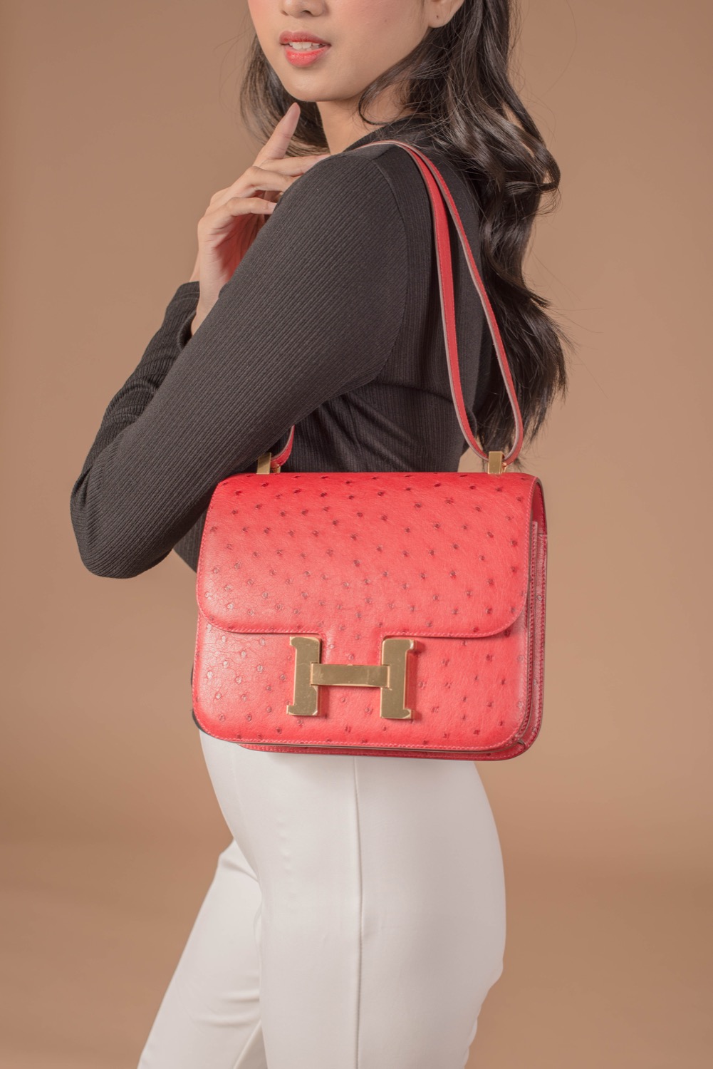 Hermes Constance Bag III 24 Rouge Vif Ostrich Gold Hardware - Selectionne PH