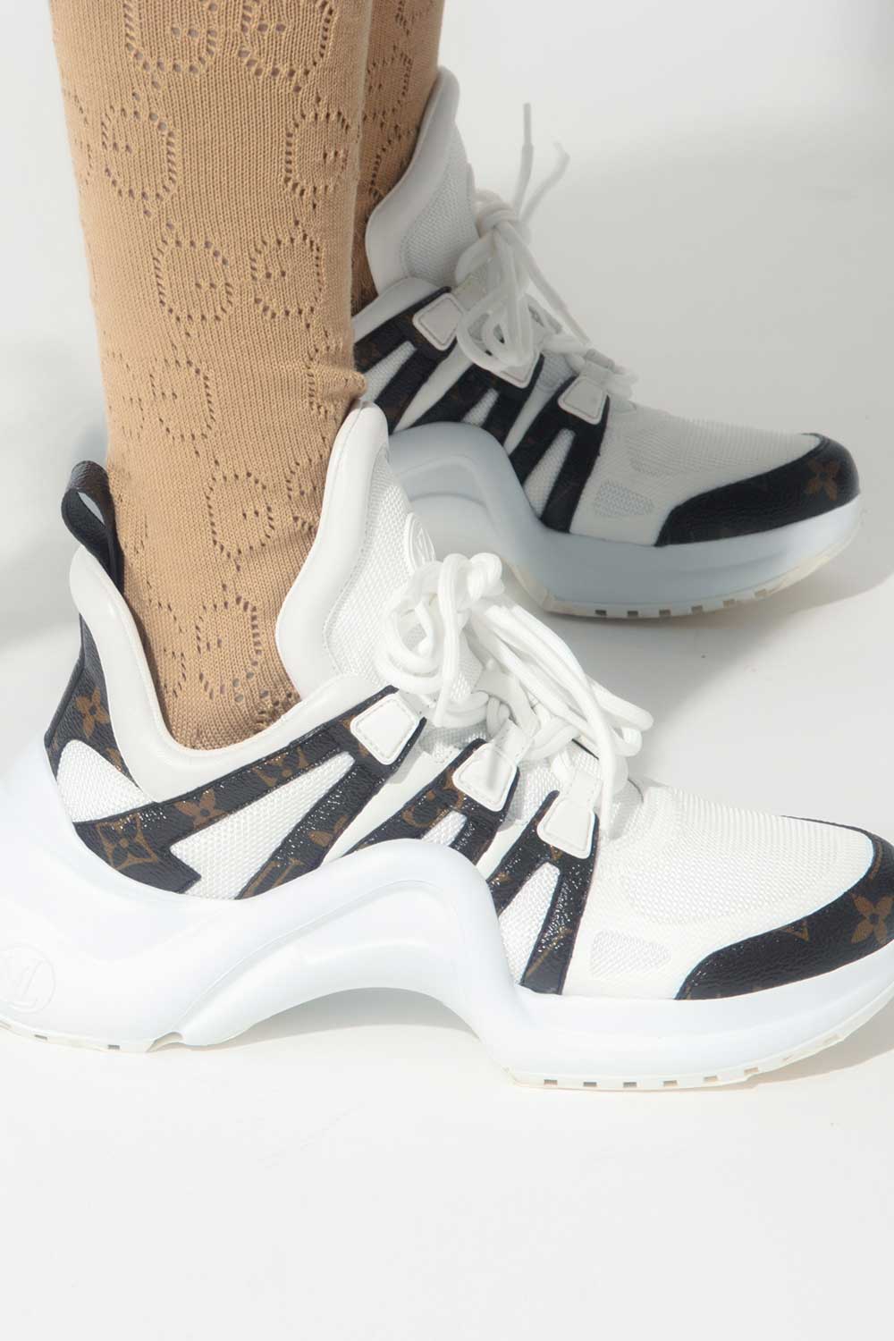 Louis Vuitton Archlight sneakers real vs fake. How to spot counterfeit Loui  V footwear 