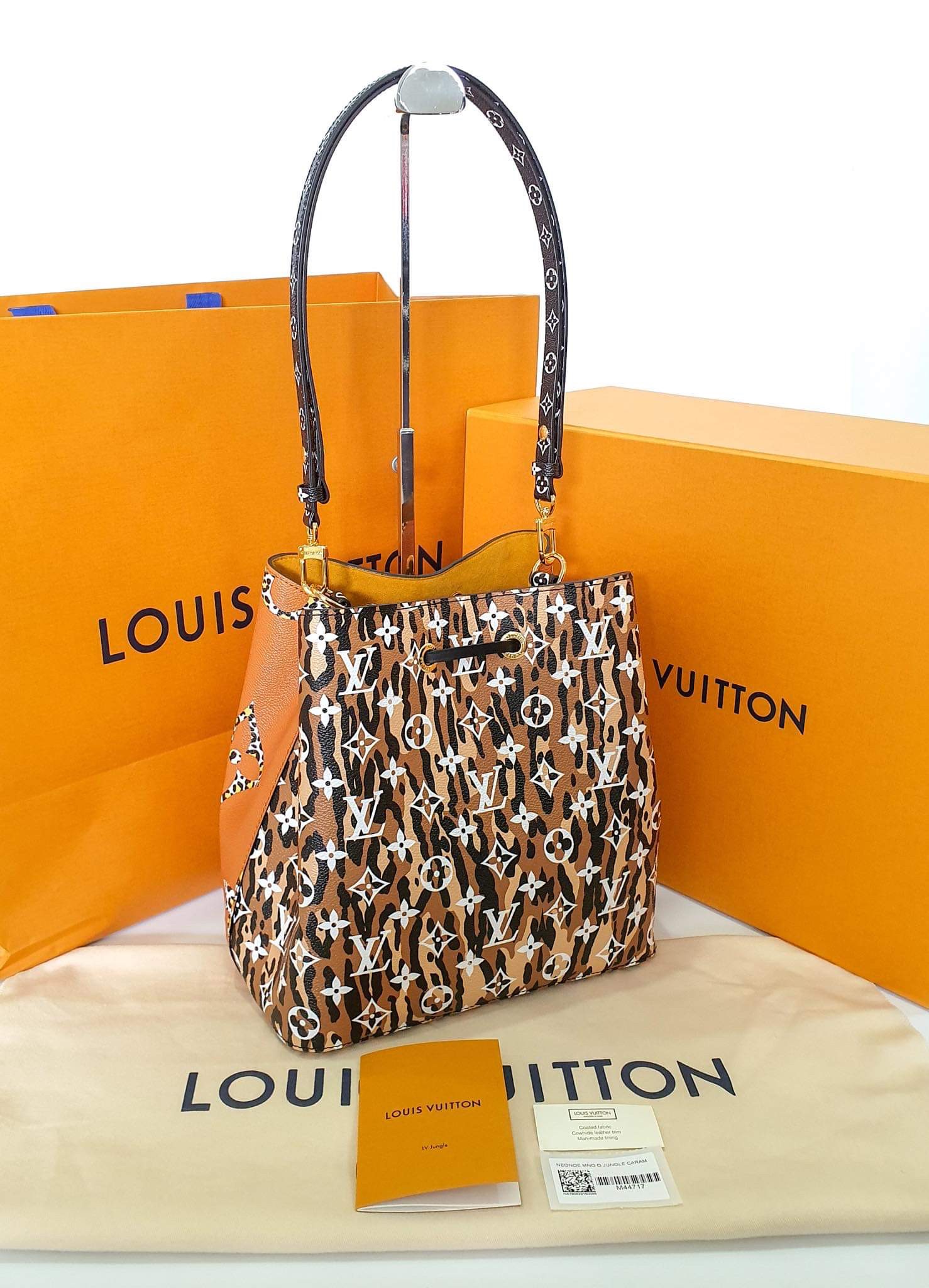 Louis Vuitton Monogram Jungle NeoNoe Bucket Bag - Neutrals Bucket Bags,  Handbags - LOU717643